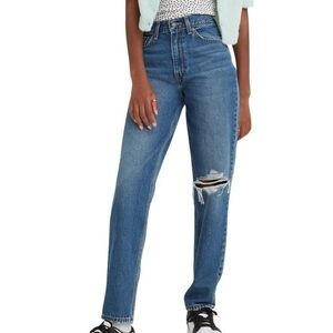 NWT Levi’s 80’S Mom Jean
